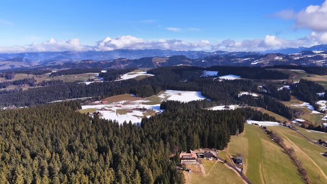 Chuderh&uuml;si, R&ouml;thenbach im Emmental, Kanton Bern, Schweiz, Luftaufnahme Februar 2026
