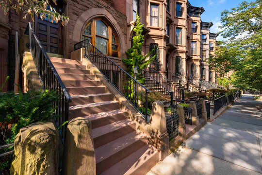 Row of brownstone townhouses in Park Slope Historic District, Brooklyn. Classic residential architecture in New York City, USA