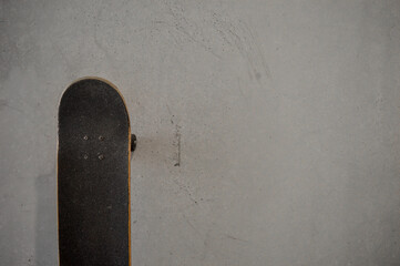 patineta en fondo blanco sucio  © Jimmy