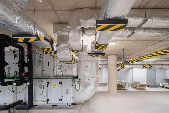 Industrial HVAC ventilation system with insulated ducts