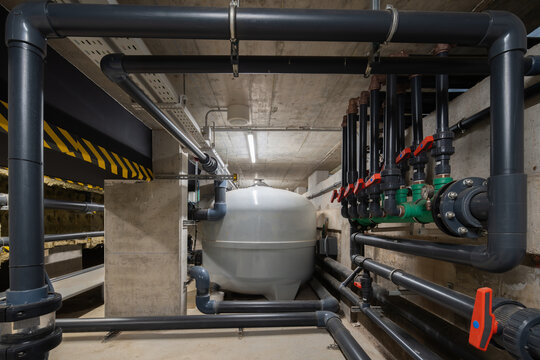Industrial HVAC ventilation system with large ductwork