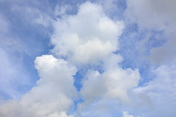 Obraz premium White clouds In the beautiful blue sky In the time of sunshine