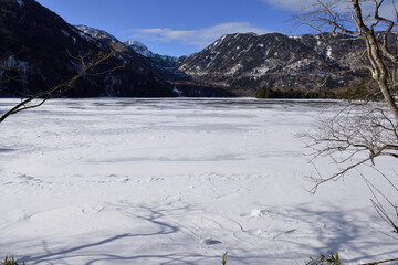 冬の湯ノ湖