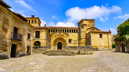 Fototapeta premium Impressive main facade of the collegiate church of Santa Juliana, medieval church of Santillana del Mar, Cantabria.