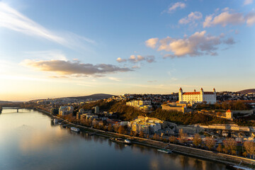Fototapeta premium Bratislava castle on the hill over Danube river after sunset in the Bratislava old town, capital of Slovakia
