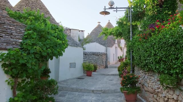 Walk through Alberobello Trulli houses in Puglia, Italy
