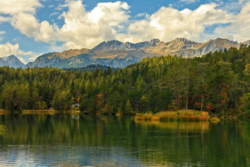 Obraz premium Mountain Lake Reflection
