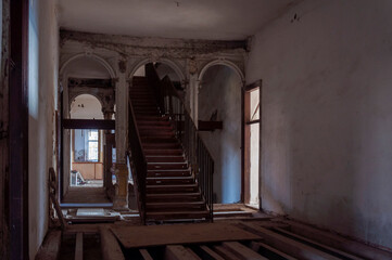 Obraz premium Abandoned Historic Palace in Eastern Europe