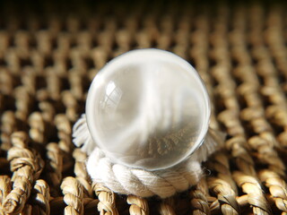 綺麗な天然石（水晶玉）