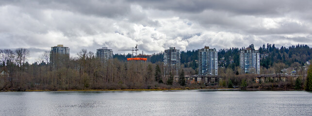 Fototapeta premium Cityscape of residential district on Pacific ocian bay waterfront