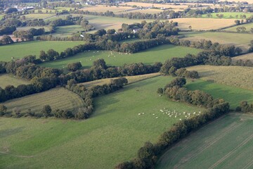 la campagne Bretonne de Gou&eacute;zec &agrave; Spezet vu de montgolfi&egrave;re en Finist&egrave;re France