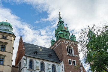 Obraz premium Wawel Cathedral in Krakow, Poland, a historic Roman Catholic cathedral located on Wawel Hill