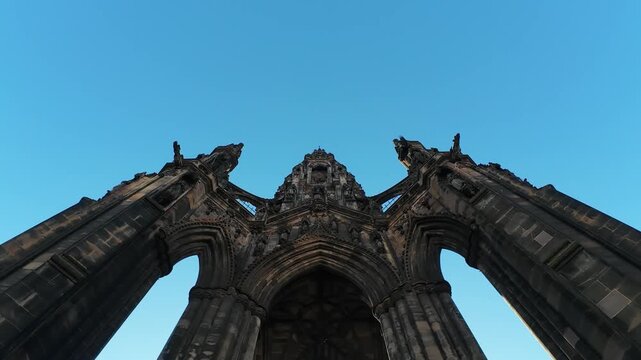 Ancient monument with a bird flying, Scott monument