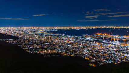 兵庫県神戸市 摩耶山・掬星台から一望する大阪湾と阪神間の大パノラマ夜景