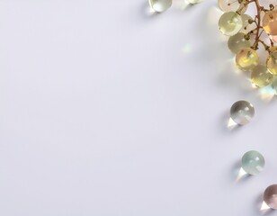 葡萄モチーフの美しいガラスオブジェと背景 / Beautiful Glass Grape Object with Elegant Background
