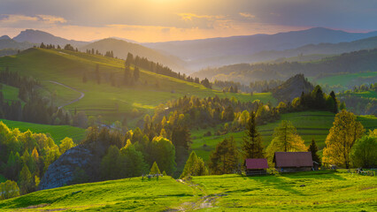 Obraz premium Mountain landscape in the Pieniny National Park at the foot of the Tatra Mountains. Pieniny Park is located on the border of Poland and Slovakia