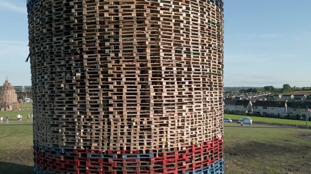 Drone footage of the world's largest bonfire as it is completed in Ballycraigy, Larne, Northern Ireland.  It reached a height of 205ft (62.5m)