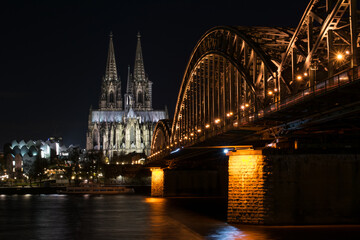 Fototapeta premium Cologne cathedral at night