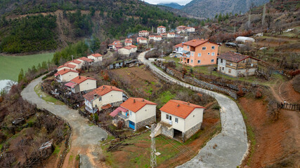 Small Darıbükü village flooded with dam waters despite locals’ pending legal case. A small village in the southern province of Isparta was flooded by water from a dam after the facility and three othe