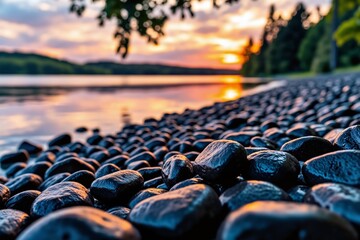 Obraz premium Pebbled Shoreline at Dawn 