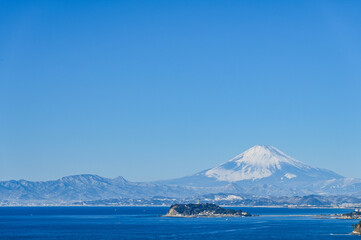 日本の富士山と江ノ島