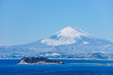 日本の富士山と江ノ島