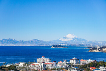日本の富士山と江ノ島