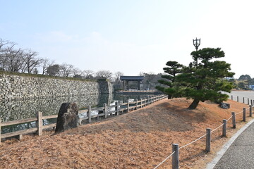 姫路城の外堀と石垣