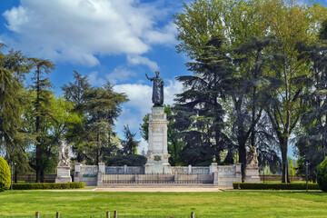 Fototapeta premium Piazza Virgiliana, Mantua, Italy