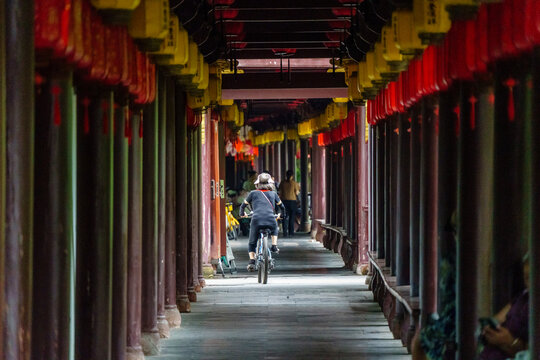 passageway with colorful Chinese lanterns, People's Park, built in 1911 as Shaocheng Park, Chengdu,  Sichuan, People's Republic of China