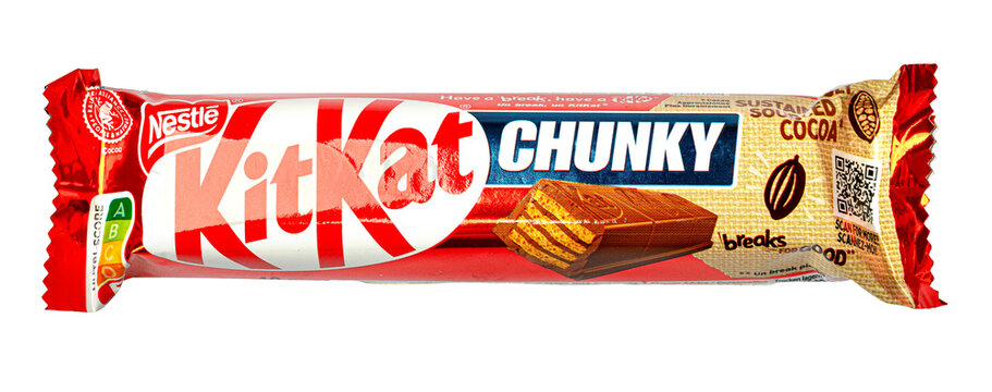 Kit kat chunky chocolate bar on transparent background