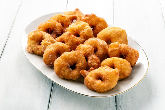 Zippulas, tradizionali zeppole sarde di Carnevale 