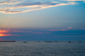 新潟　日本海の夕景（柏崎 潮風公園から）