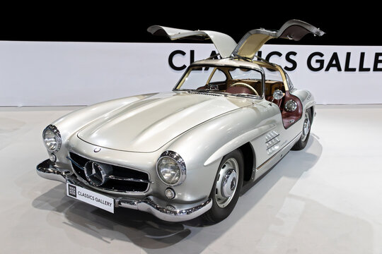 1954 Mercedes Benz 300 SL classic sports car 