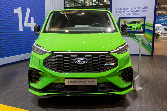 Ford E-Transit Custom MS-RT electric van