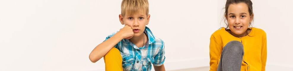 kids boy and girl looking up