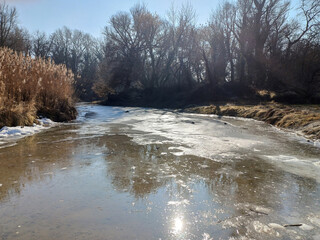 partially frozen bay on the Danube