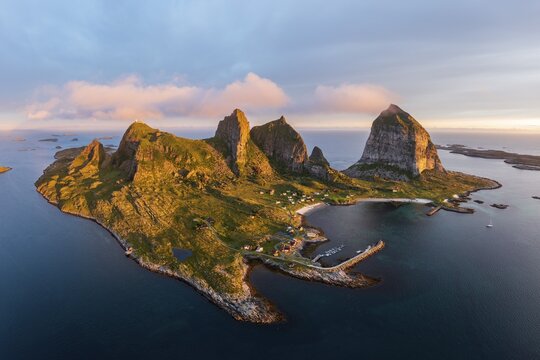 Tr&aelig;na Island, Traena, Sanna, Helgeland Coast, Nordland, Norway