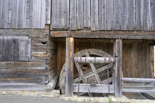 Mill wheel, Oberw&ouml;lz, Styria, Austria