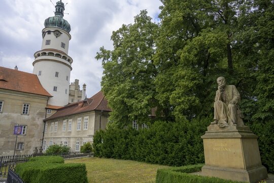 Monument to Friedrich Smetana next to Neustadt an der Mettau Castle, Nov&eacute; Město nad Metuj&iacute;, Kr&aacute;lov&eacute;hradeck&yacute; kraj, Czech Republic