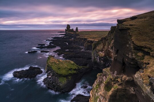 Basalt rock Londrangar, cliff, Hellnar, Sn&auml;fellsnes Peninsula, West Iceland, Iceland