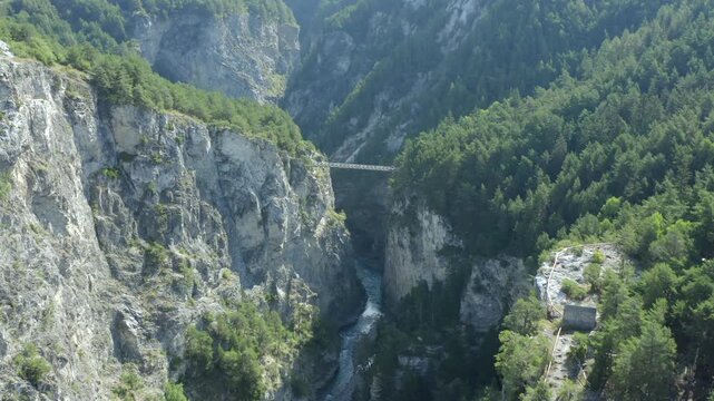 VTT sur le pont du diable Maurienne