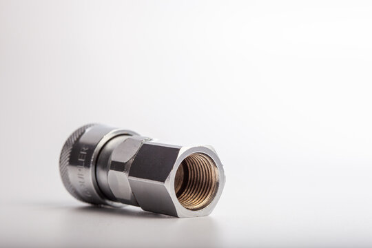 Professional brass quick release coupler with male thread for compressed air systems and hydraulic tools, industrial connector hardware for pneumatic equipment isolated on white background