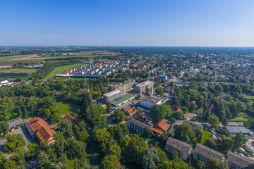Ausblick auf die Metropolregion M&uuml;nchen rund um die Stadt Puchheim in Oberbayern