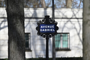 Panneau de rue ,avenue Gabriel &agrave; Paris