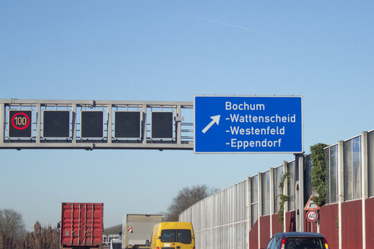 Autobahn A40, Ausfahrt Bochum-Wattenscheid, Bochum-Westenfeld und Bochum-Eppendorf