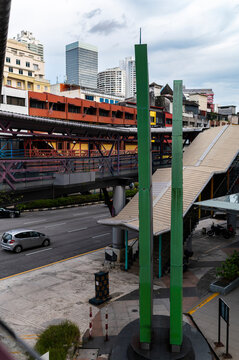 Intelligent urban network connecting dynamic city architecture