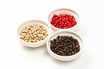 3種類の胡椒