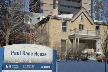 Fototapeta premium sign at Paul Kane House Parkette (58 Wellesley St E), Toronto
