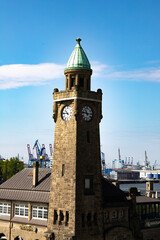 Landungsbr&uuml;cken in Hamburg